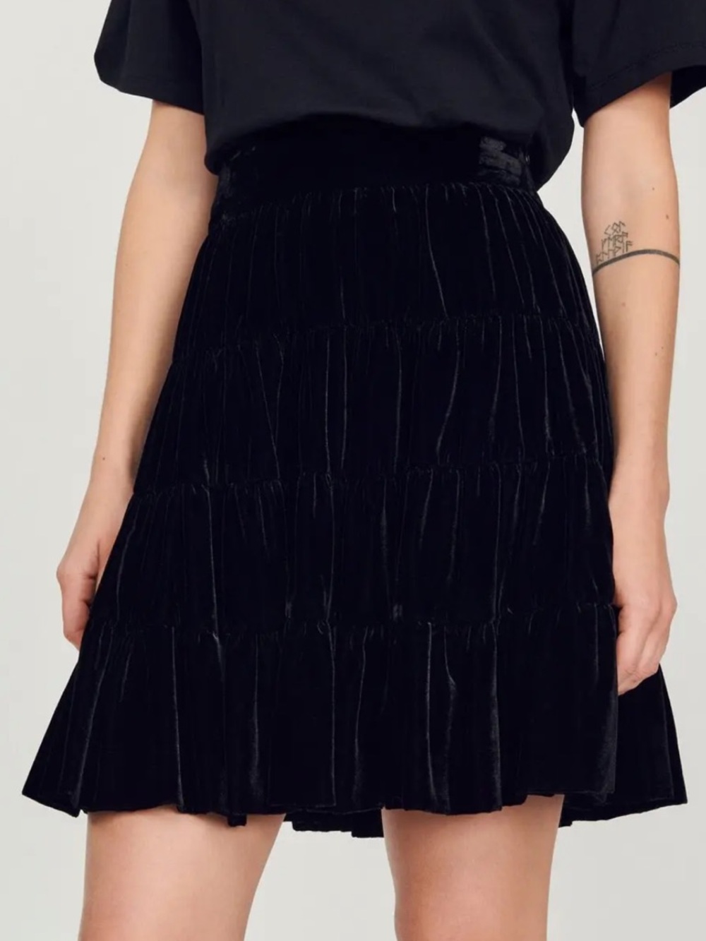 Sandro Black Velvet Tiered A-Line Mini Skirt 34